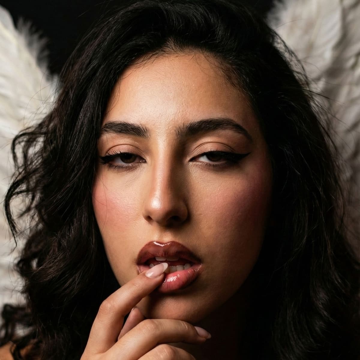 Ultra-Realistic Dark Angel Portrait — Portrait AI art prompt example for Gemini and Stable Diffusion