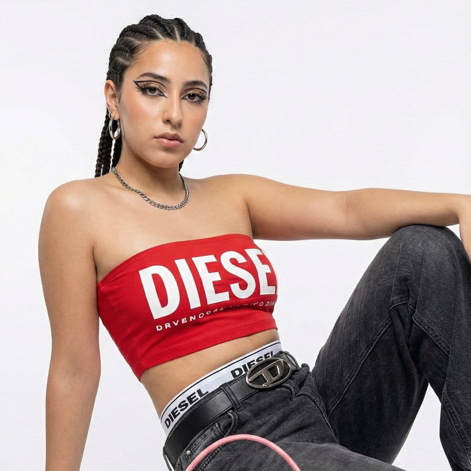 π Diesel Y2K Aesthetic: Free AI Fashion Prompt β Portrait AI art prompt example for Midjourney and Stable Diffusion